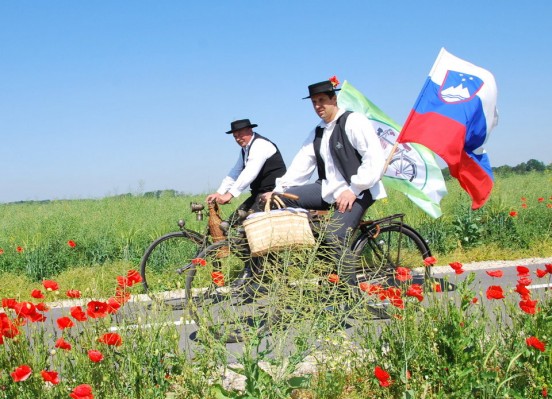 Društvo Dimek - starim kolesom vdihujejo novo življenje
